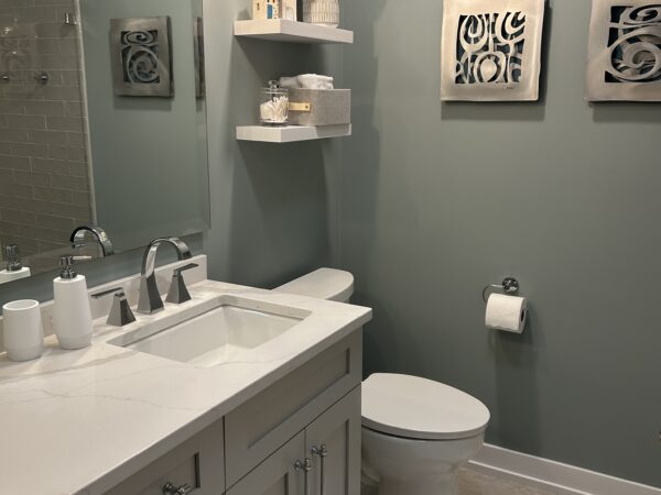 Bathroom - renovation by A.J. Dompierre Construction